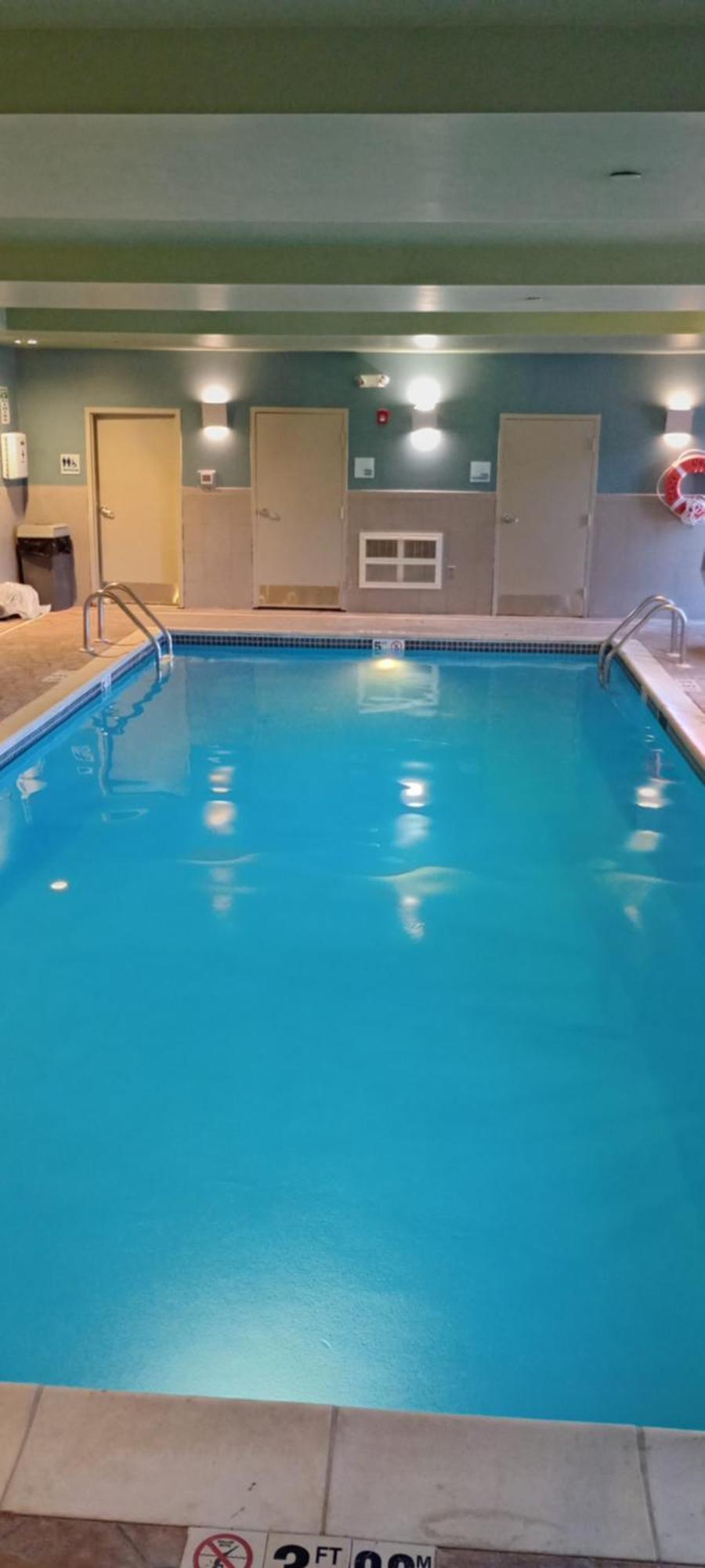 Holiday Inn Express And Suites Stroudsburg-Poconos By Ihg Exterior foto
